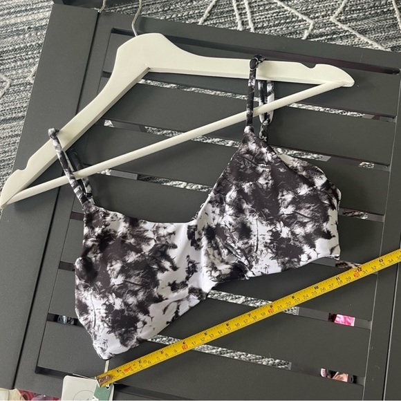(SET) Ebony Tie Dye Reversible Bikini. - Picture 8 of 9